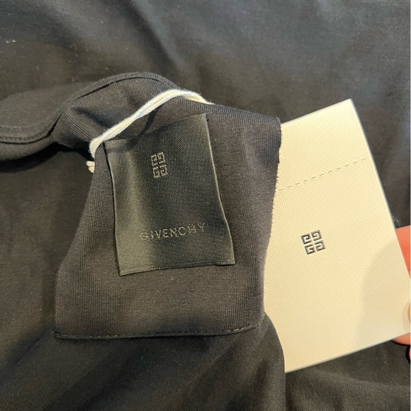 *NEW* GIVENCHY Slim Fit  t-shirt - Picture 8 of 11